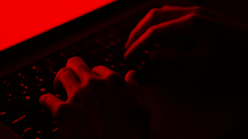 Quem são os Hackers, como atuam e como se pode proteger