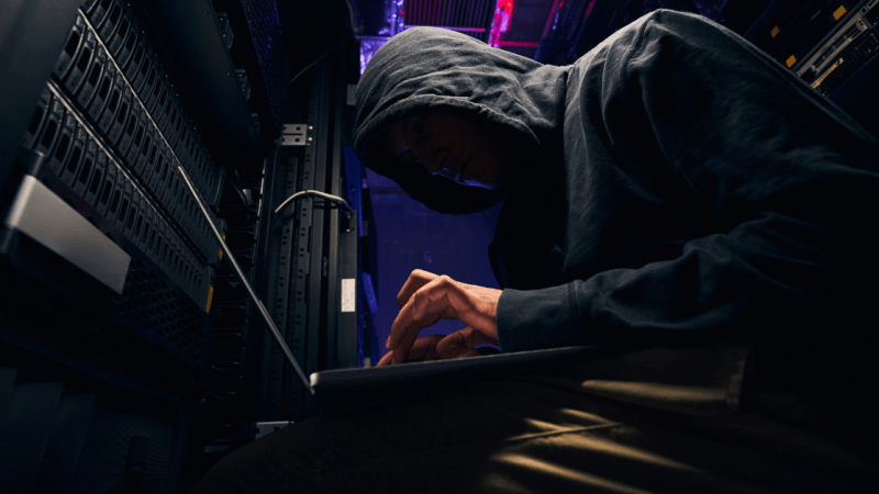 Ataques de DDoS (Distributed Denial of Service)